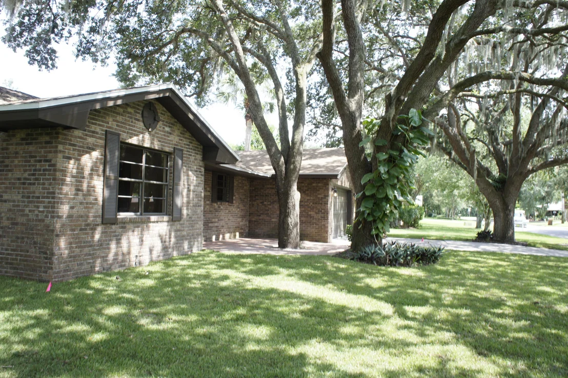 Photo of 1833 Oakwood