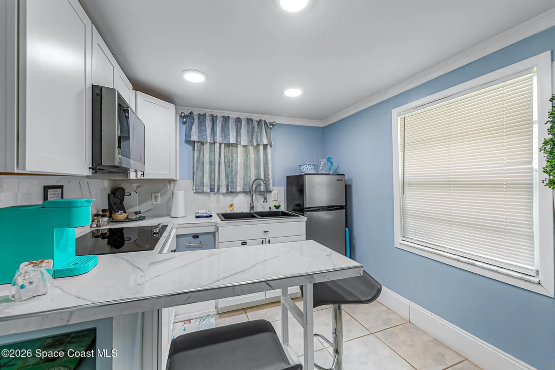 Photo of 329 Pineda Street