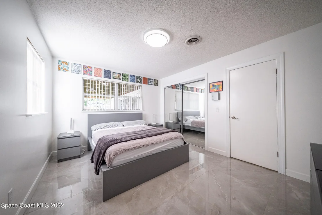 Photo of 982 Cardon Drive