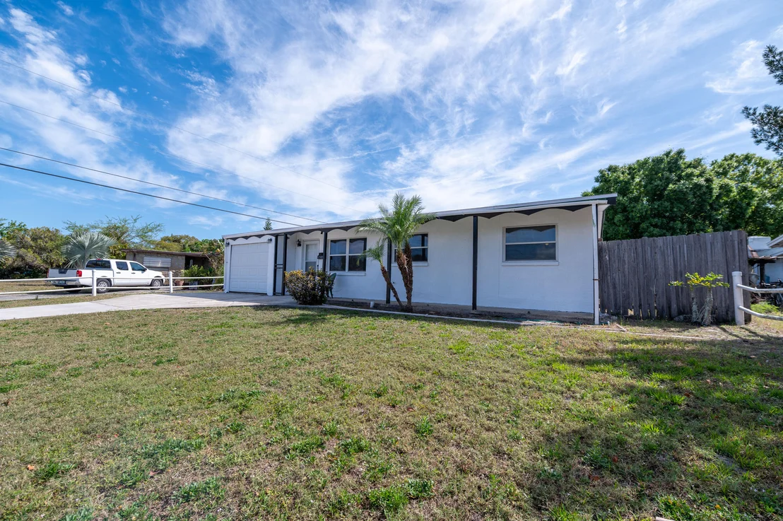Photo of 1385 Eva Lane