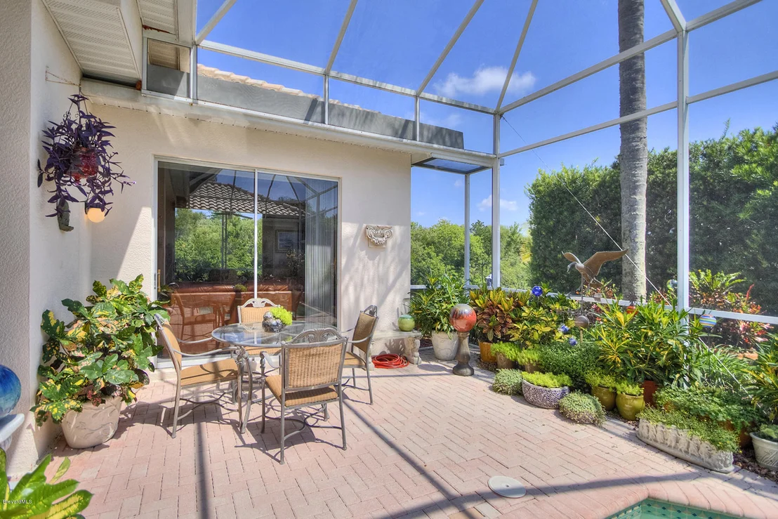 Photo of 931 Palm Brook Drive