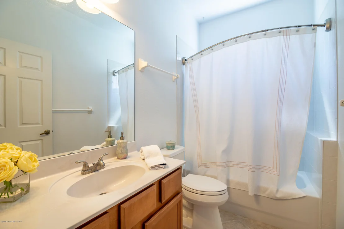 Photo of 4610 Portage Trail