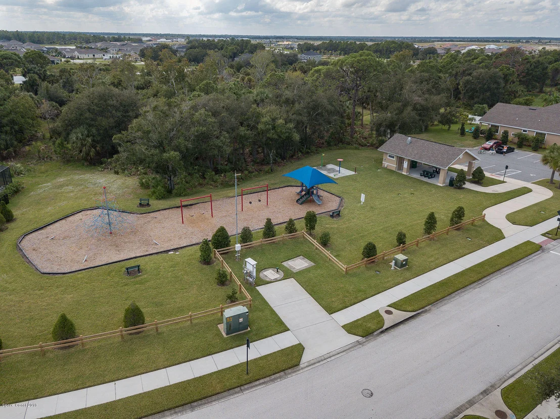 Photo of 7993 Creshire Court