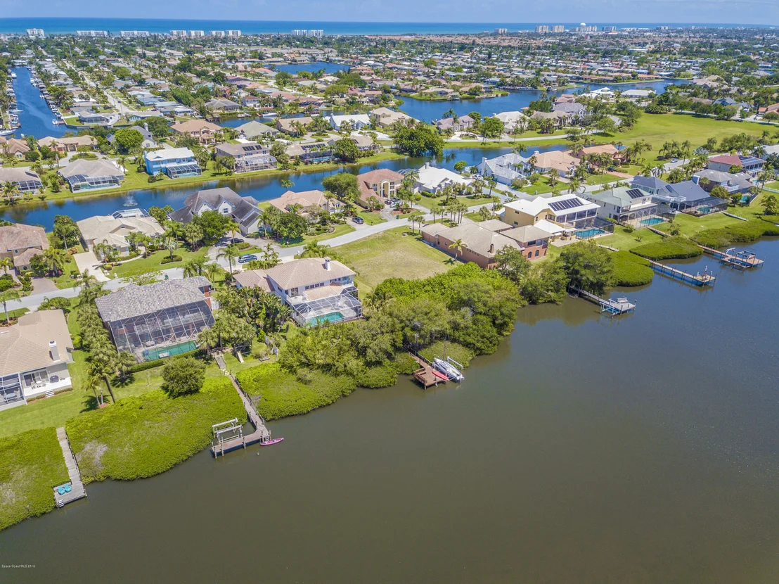 Photo of 388 Lanternback Island Drive