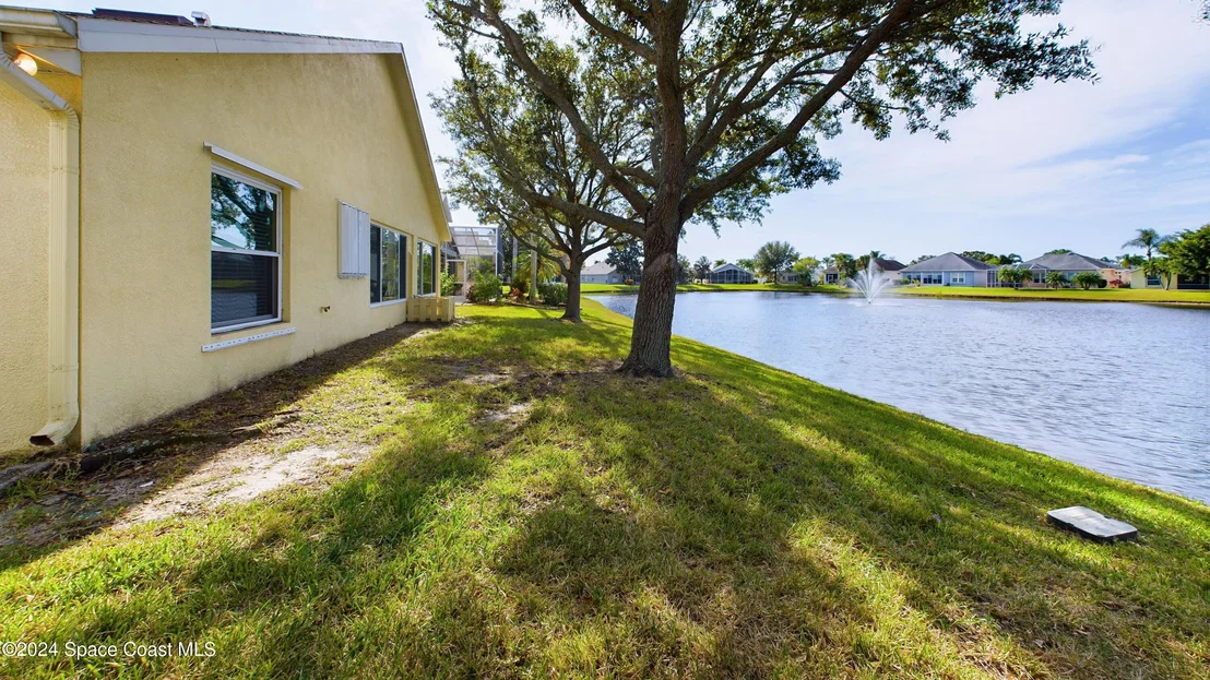 Photo of 2405 Addington Circle