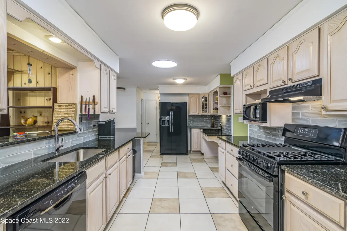 Photo of 2512 Pinehurst Circle