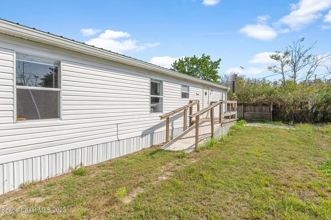 Photo of 3115 Brockett Road