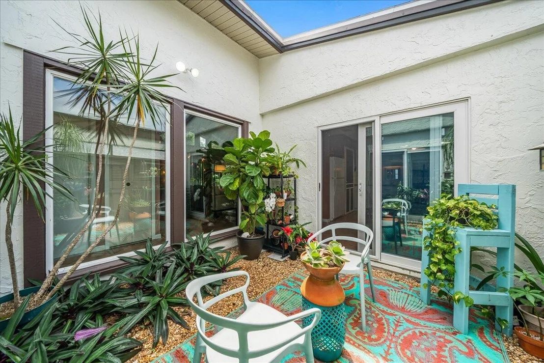 Photo of 210 Bayhead Drive