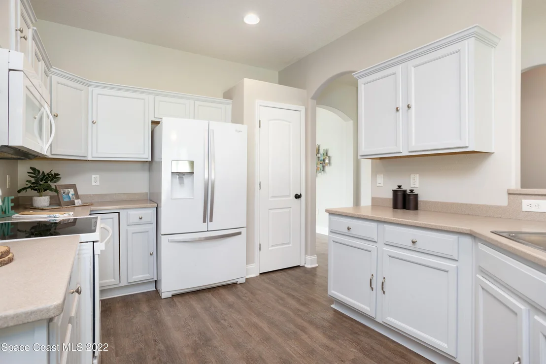 Photo of 1660 Bridgeport Circle