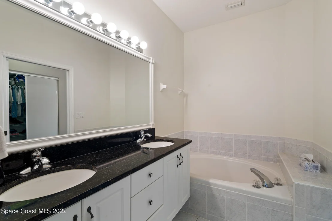 Photo of 4798 Parkstone Drive