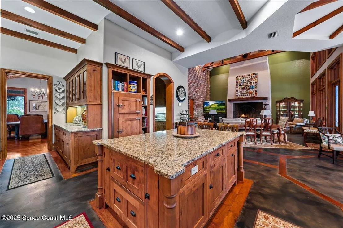 Photo of 586 Wethersfield Place