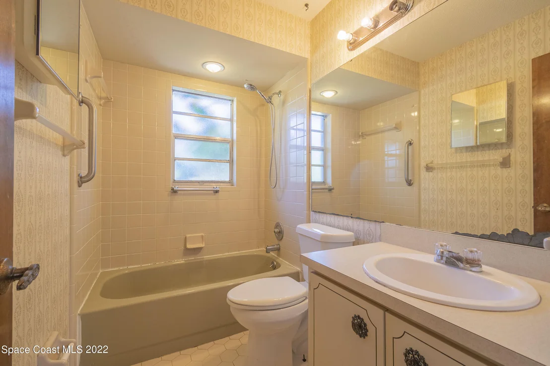 Photo of 936 Clayton Drive