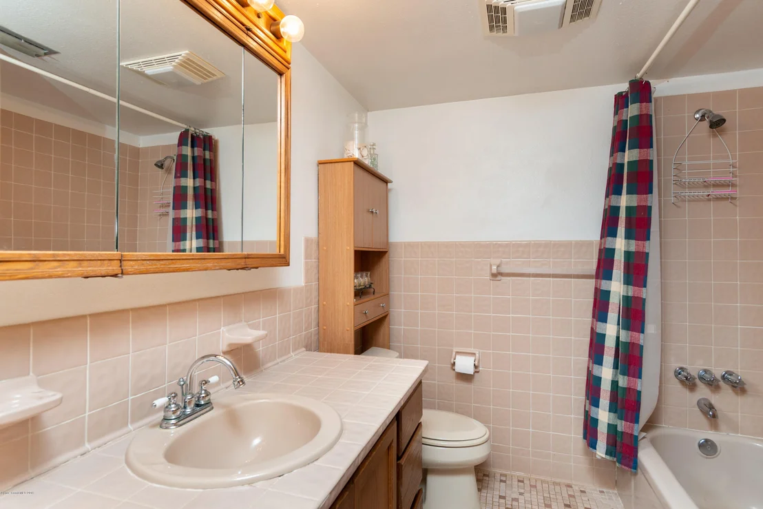 Photo of 1665 Harlock Road