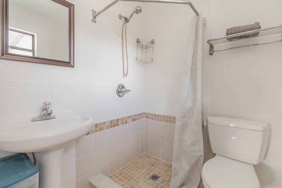 Photo of 757 Angle Street NE