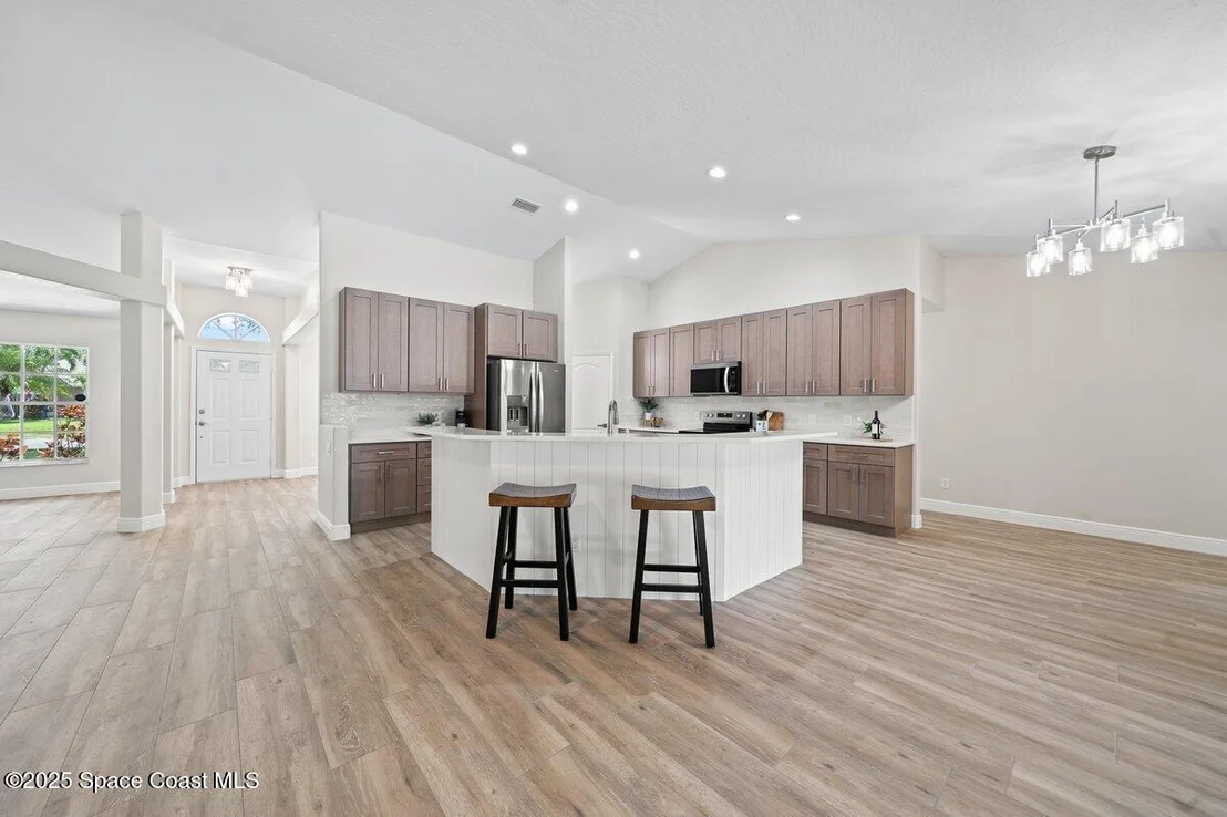 Photo of 5863 Newbury Circle
