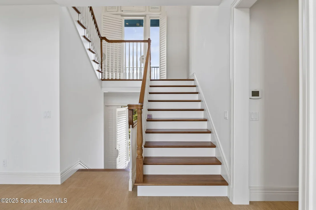 Photo of 2275 Genesea Lane