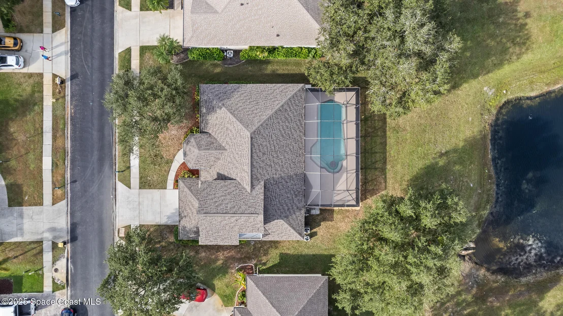 Photo of 1785 Windbrook Drive SE