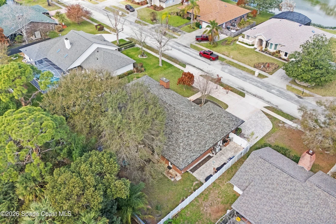 Photo of 572 Lake Ashley Circle