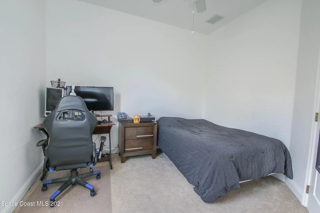 Photo of 1462 Hemingway Boulevard