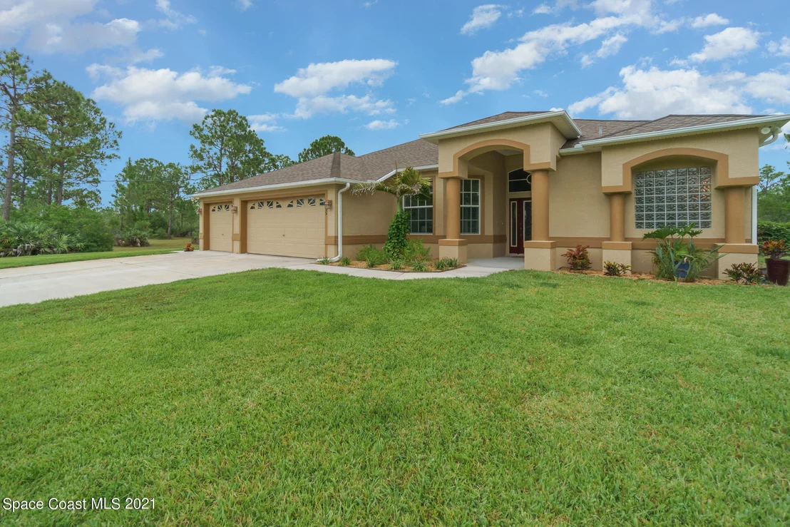 Photo of 3395 Diamond Acres Lane