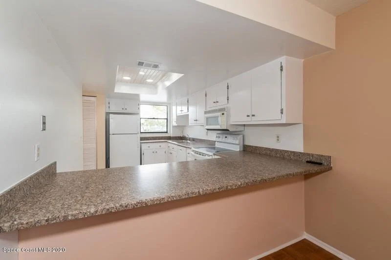 Photo of Unit 1221 at 305 Tangle Run Boulevard