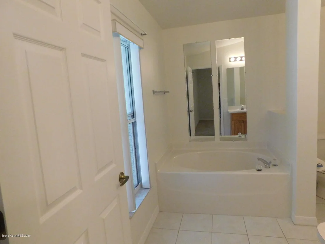 Photo of 485 Benton Drive