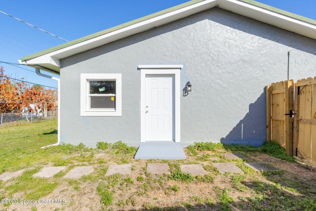 Photo of 110 Lagoon Avenue