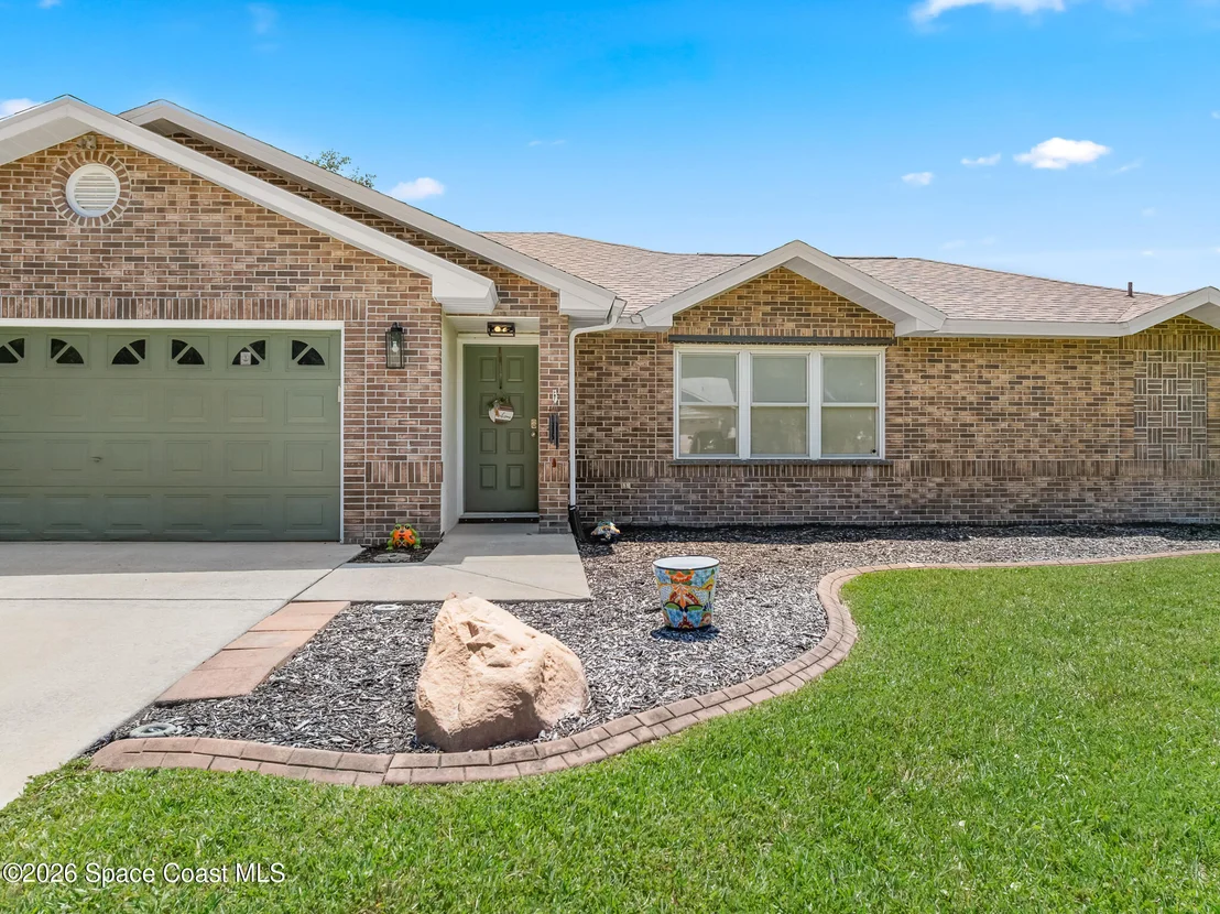 Photo of 606 Seven Gables Circle SE