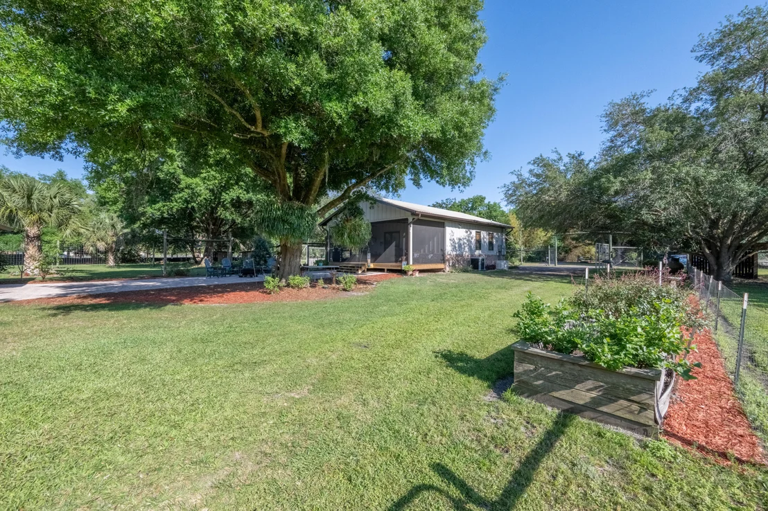 Photo of 4600 Dixie Way