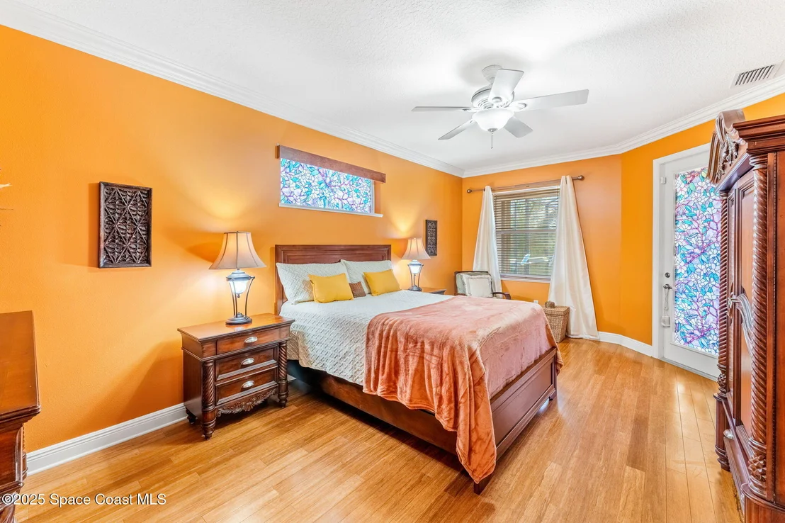 Photo of 4443 Long Lake Road