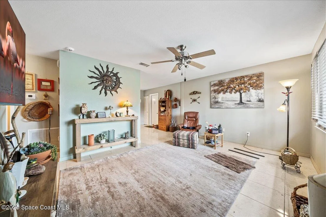 Photo of 712 Brevity Avenue NE
