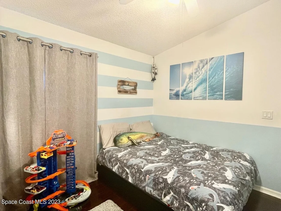 Photo of 8001 Bracken Lane