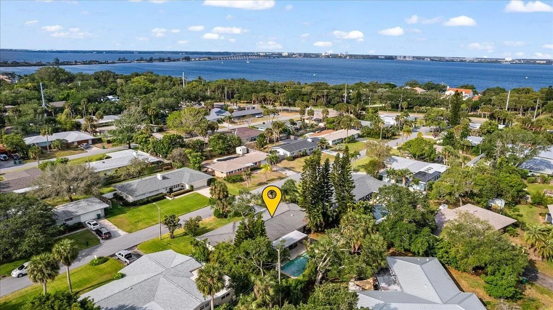 Photo of 550 Seabreeze Drive