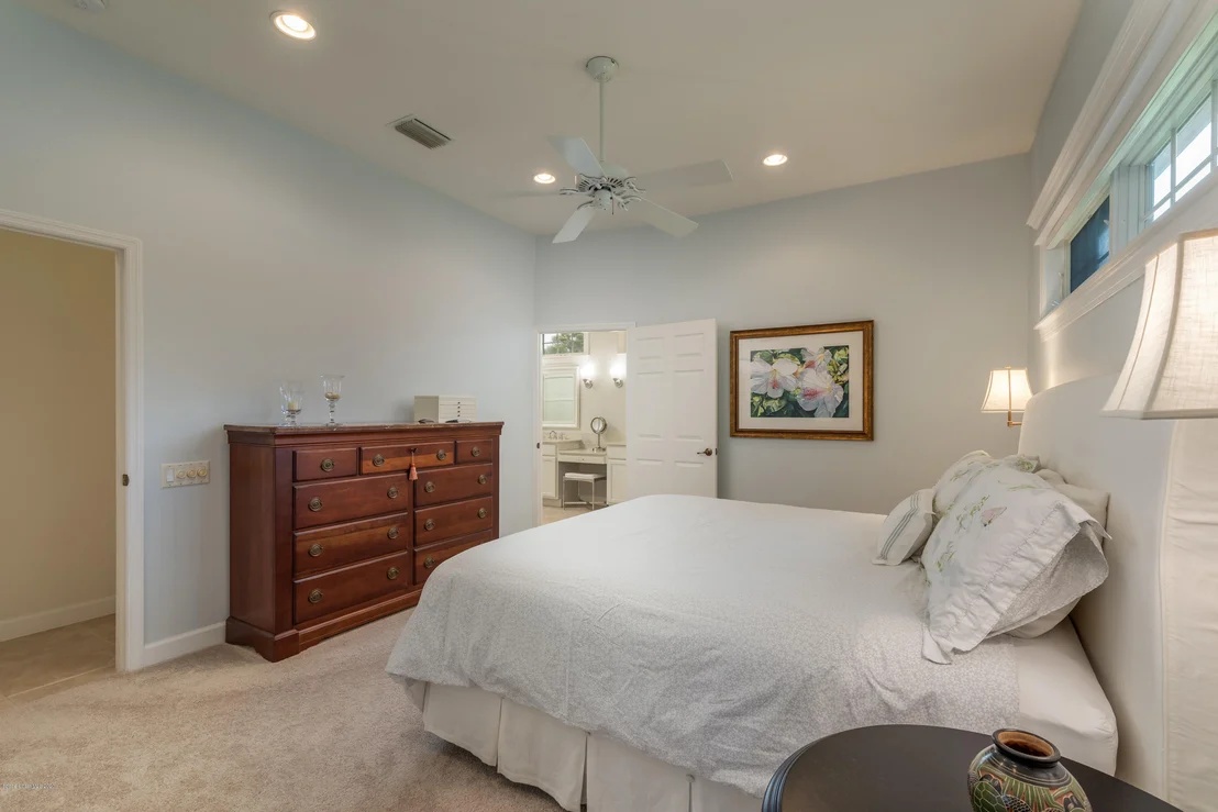 Photo of 1660 Canterbury Drive