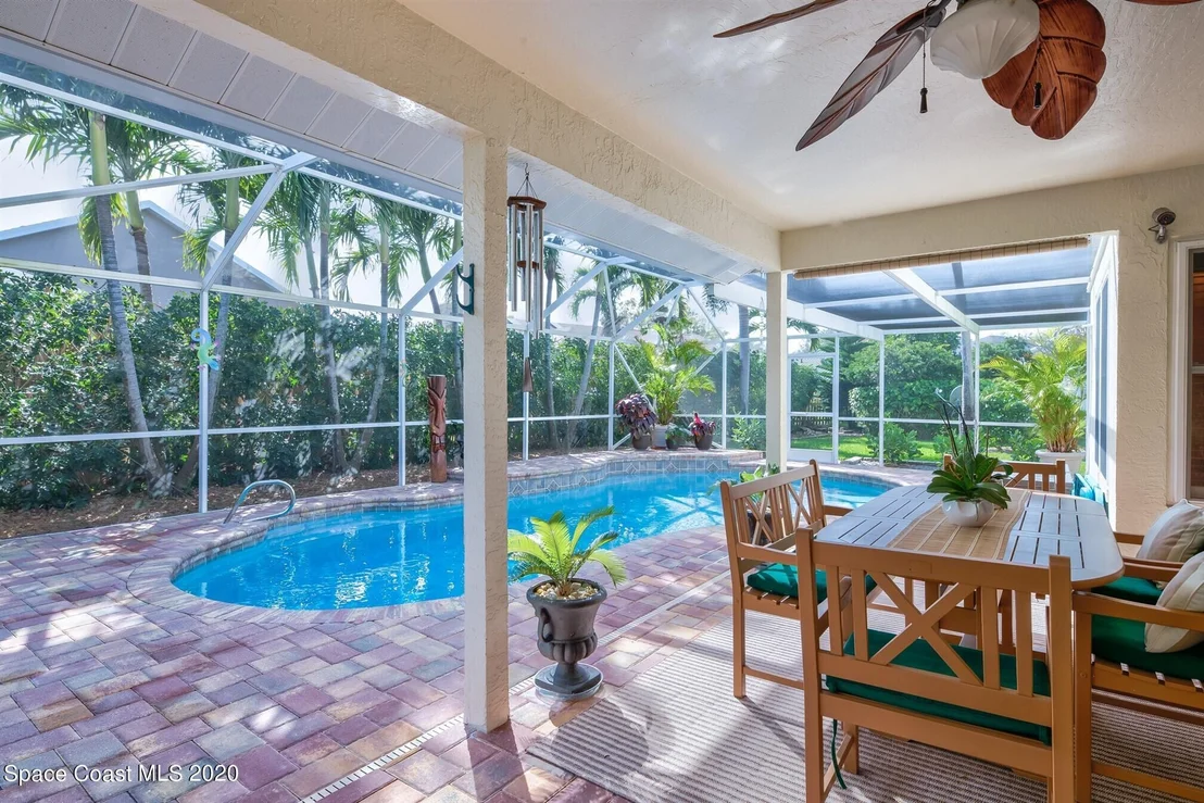 Photo of 569 Hummingbird Drive