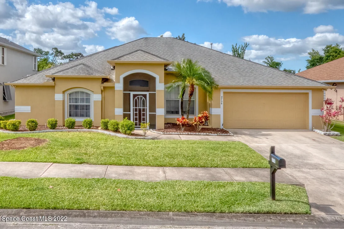 Photo of 4758 Alamanda Drive
