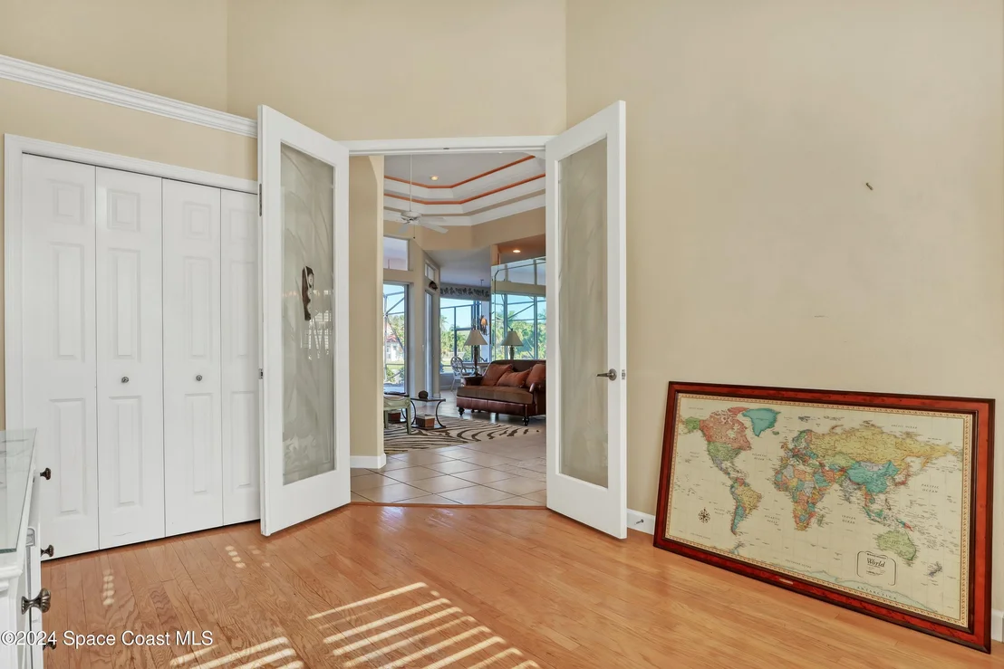 Photo of 402 Flanders Drive