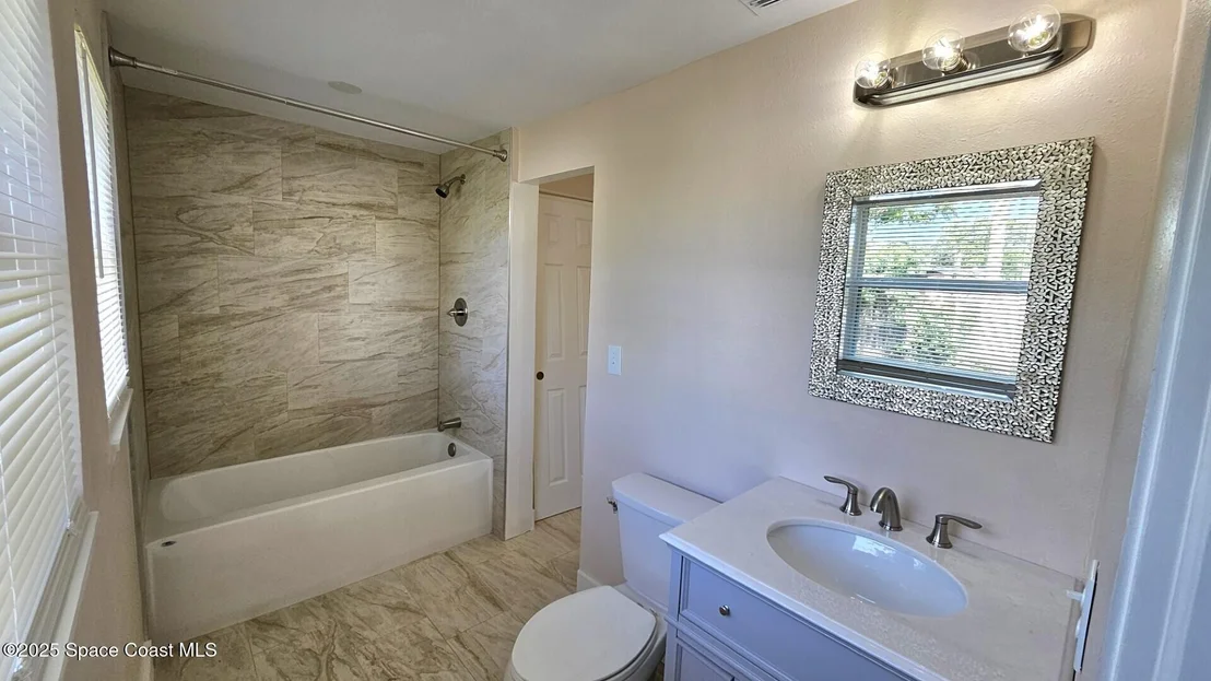 Photo of 402 Edinburgh Drive
