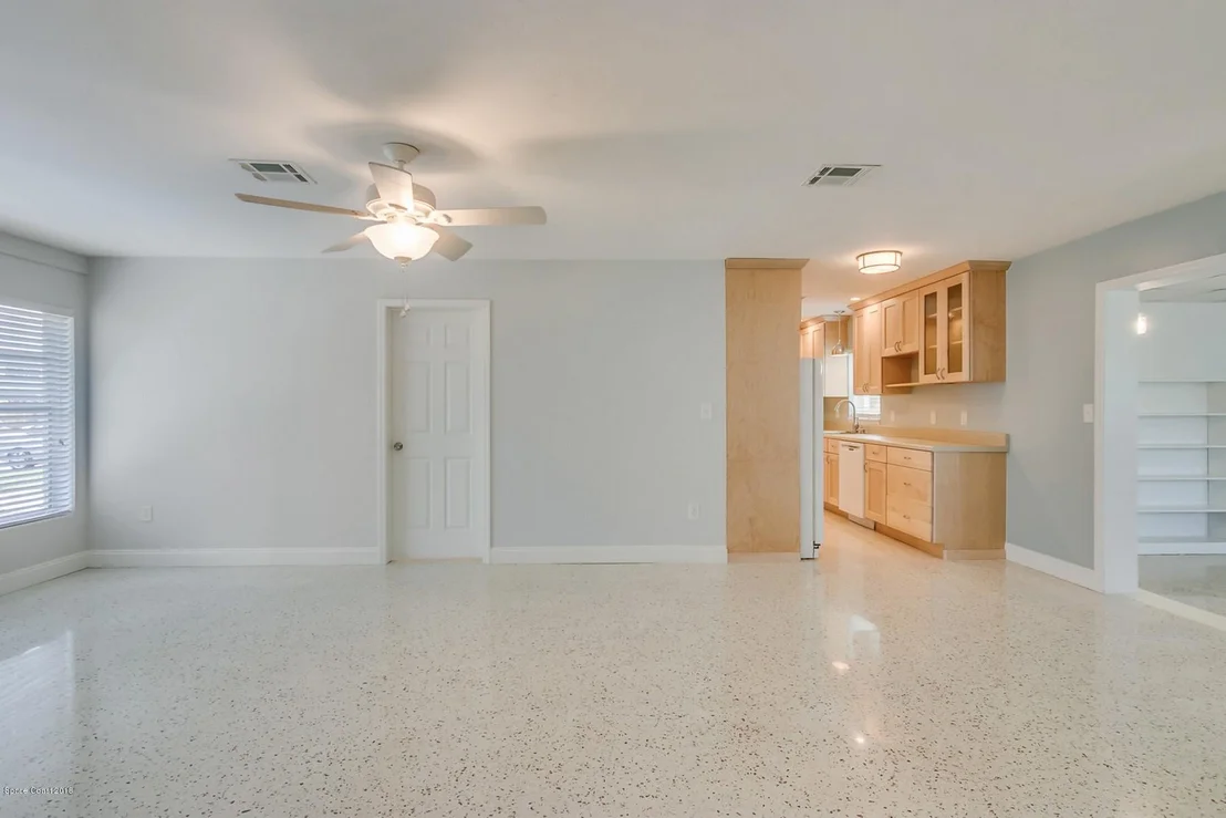 Photo of 312 Bunker Street