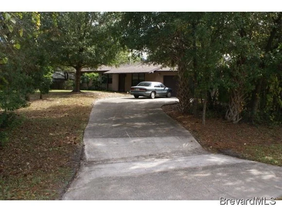 Photo of 6635 Cedar