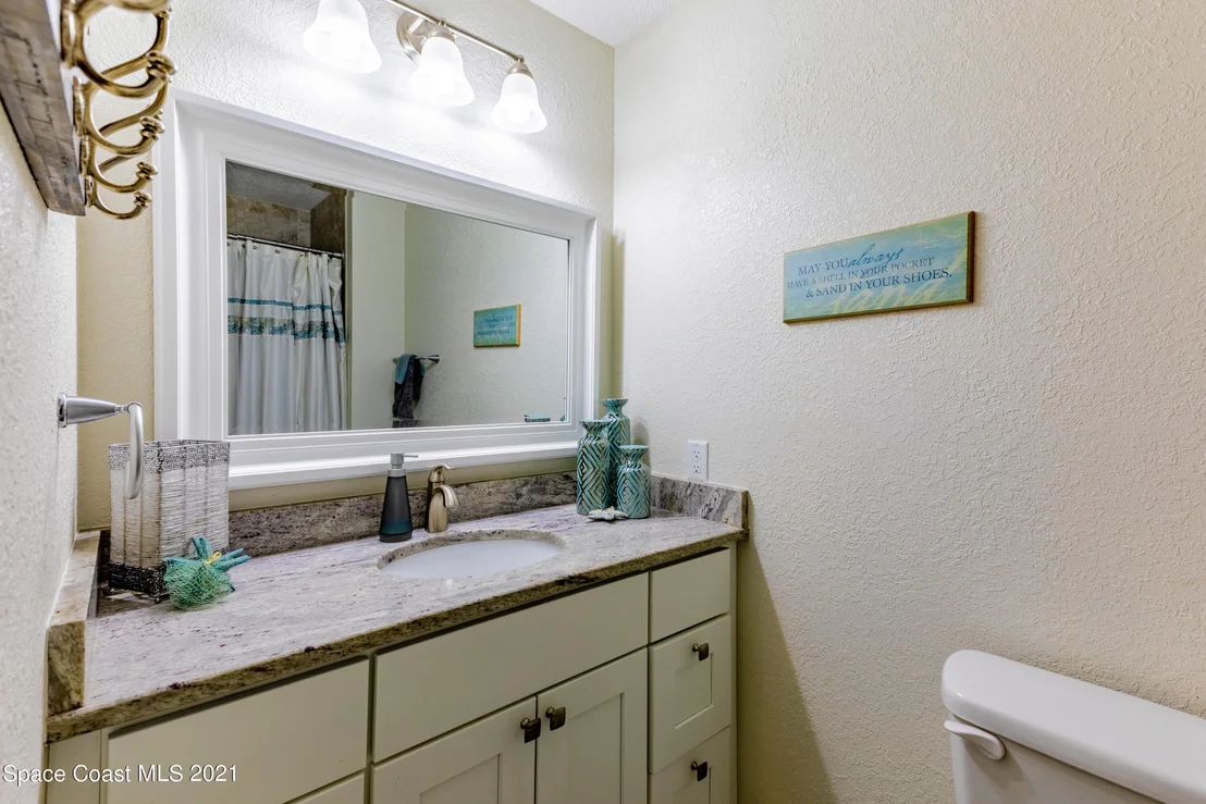 Photo of 391 Riverview Lane