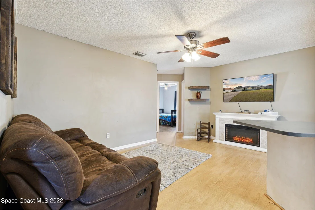 Photo of 6175 Wilderness Avenue