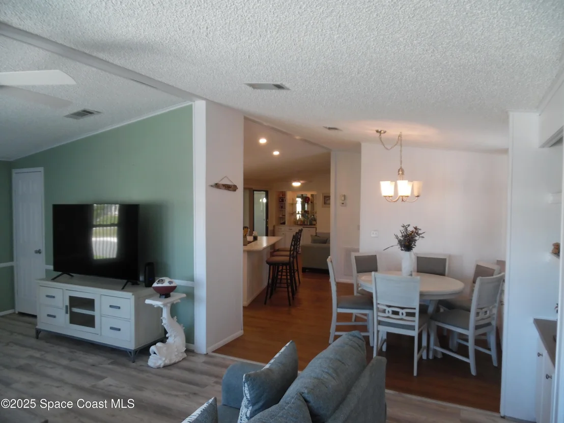 Photo of 503 Puffin Drive