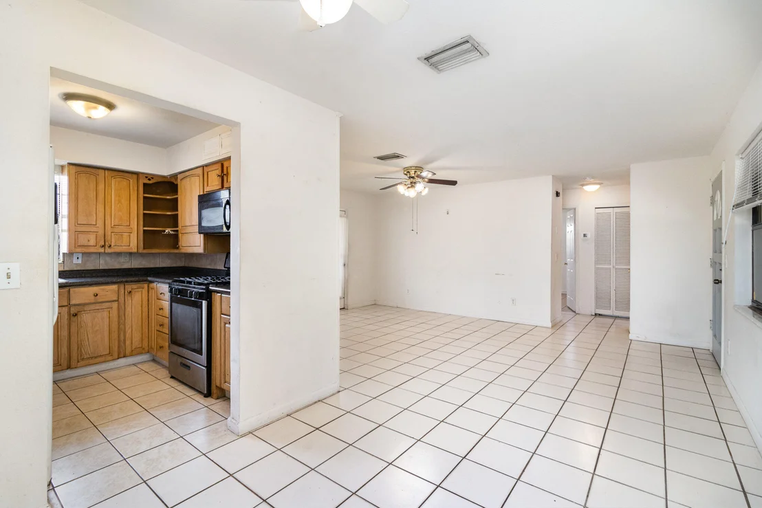 Photo of 1129 Martha Lee Avenue