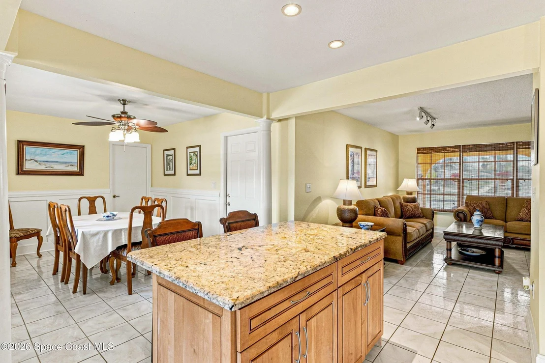 Photo of 889 Vance Circle NE