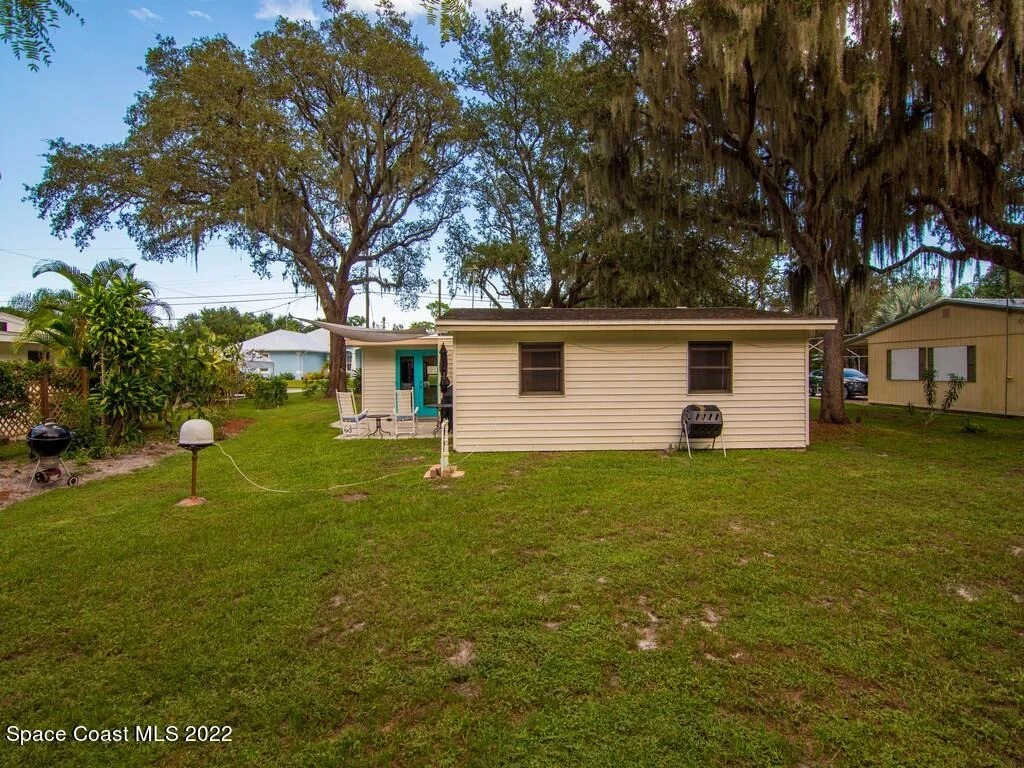 Photo of 9850 River Drive