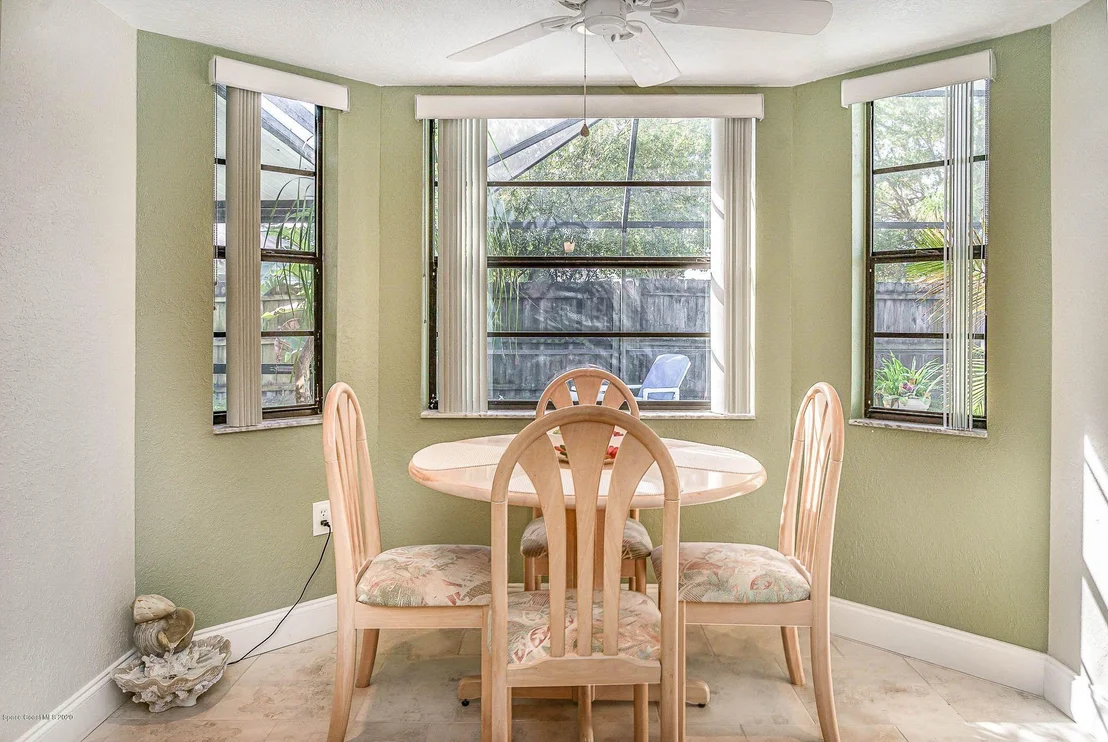 Photo of 857 Spirea Drive