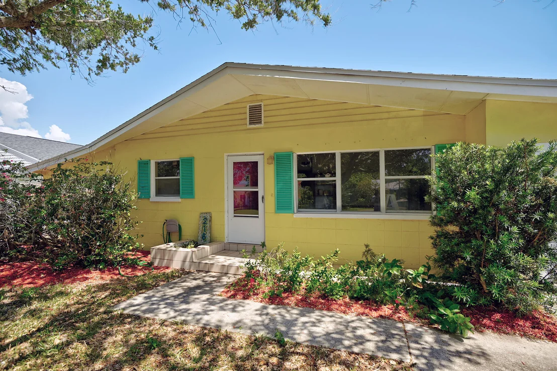 Photo of 218 6th Avenue