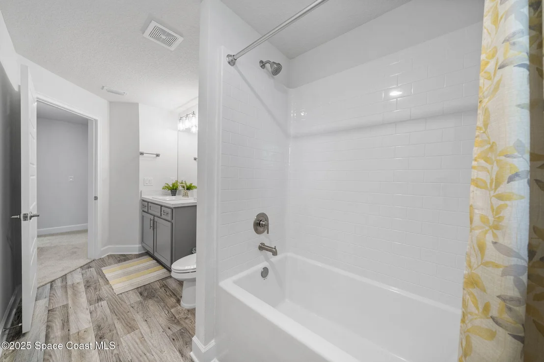 Photo of 920 Lyons Circle NW