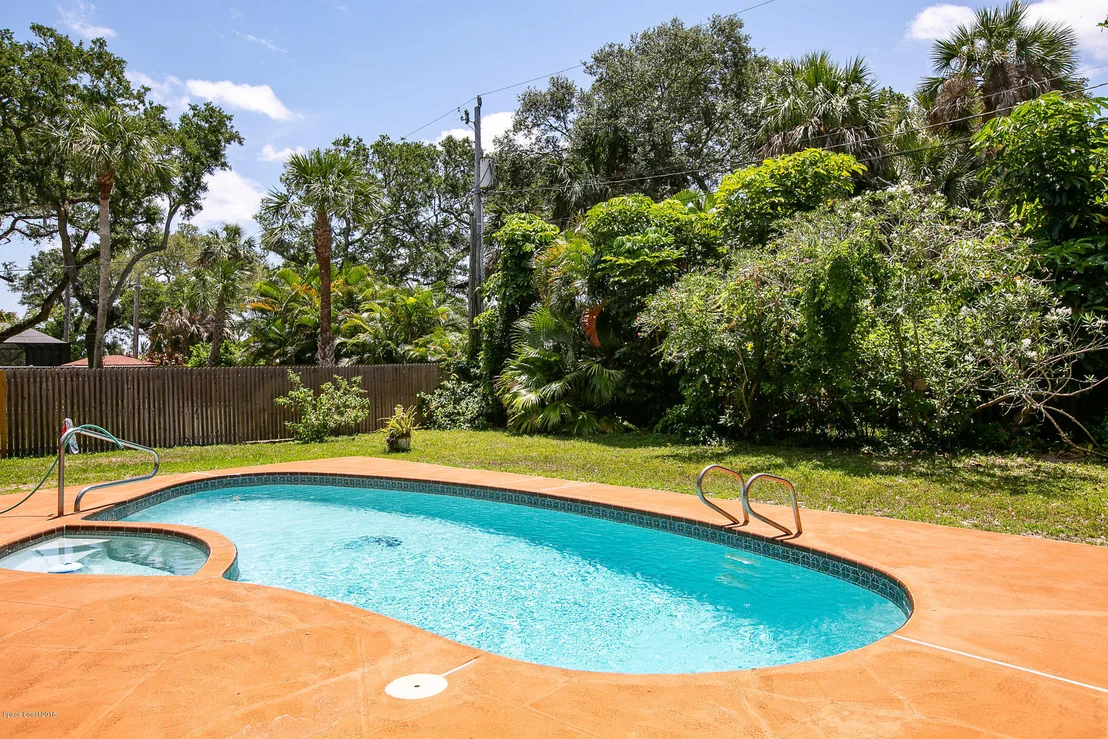 Photo of 702 Banyan Road